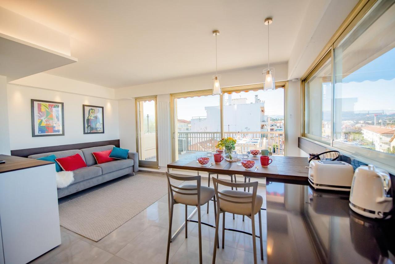 Apartamento High Standing With Incredible Old Antibes And Sea Views Exterior foto